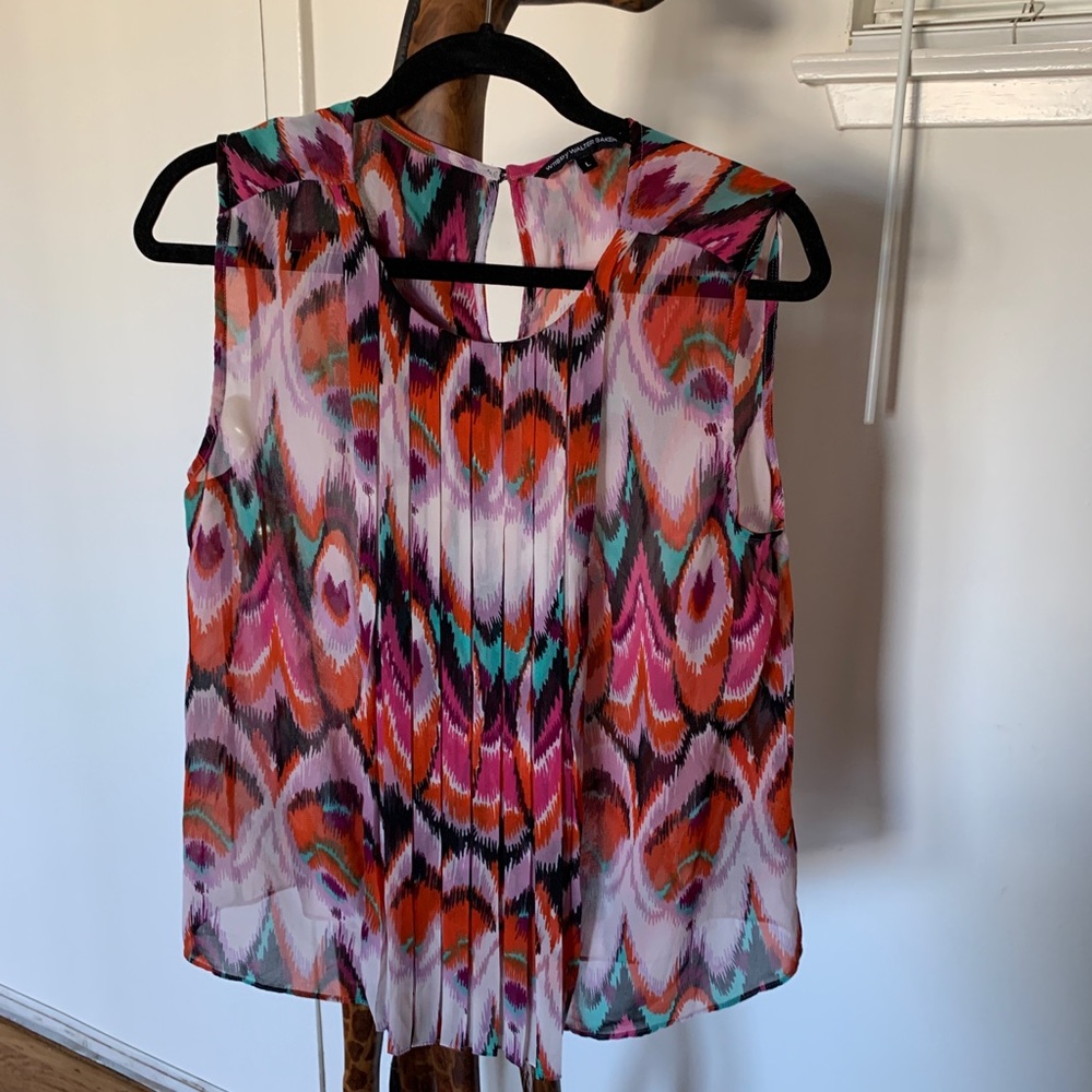 W118 BY WALTER BAKER Colorful Blouse